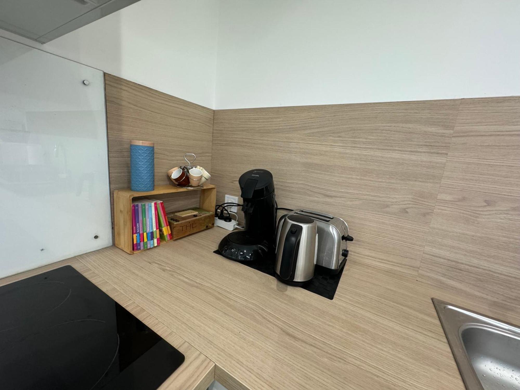 Le Paisible Apartment Pontcarre Екстериор снимка